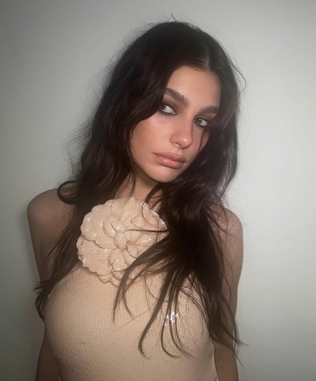 emo-onlyfans Aktbilder Fotos