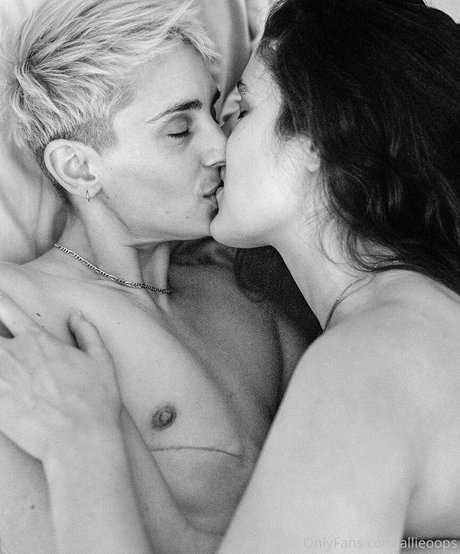 allieoops Oben ohne OnlyFans