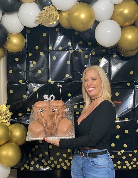 jennyjizzxxx OnlyFans geleakte Pornografie