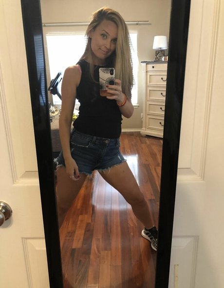 oma anal onlyfans perfekte Bilder