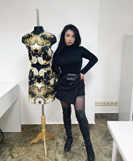 Zhansaya Dakarimova Joi OnlyFans