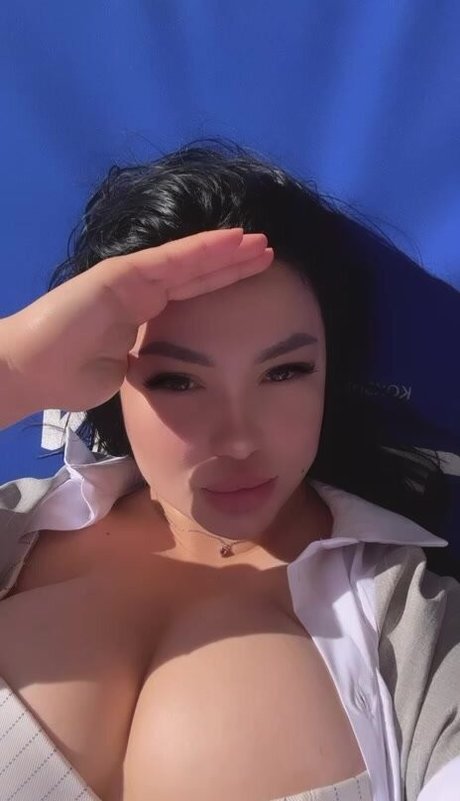 Zhansaya Dakarimova OnlyFans Lesbisch