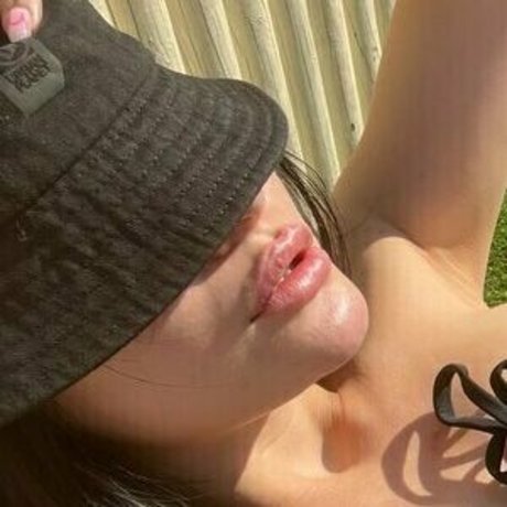 Lavri Kostenloses OnlyFans