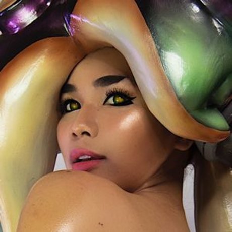 Fantastic Nami Nacktbilder auf OnlyFans