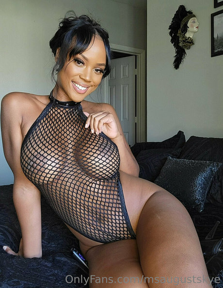 msaugustskye OnlyFans Archiv