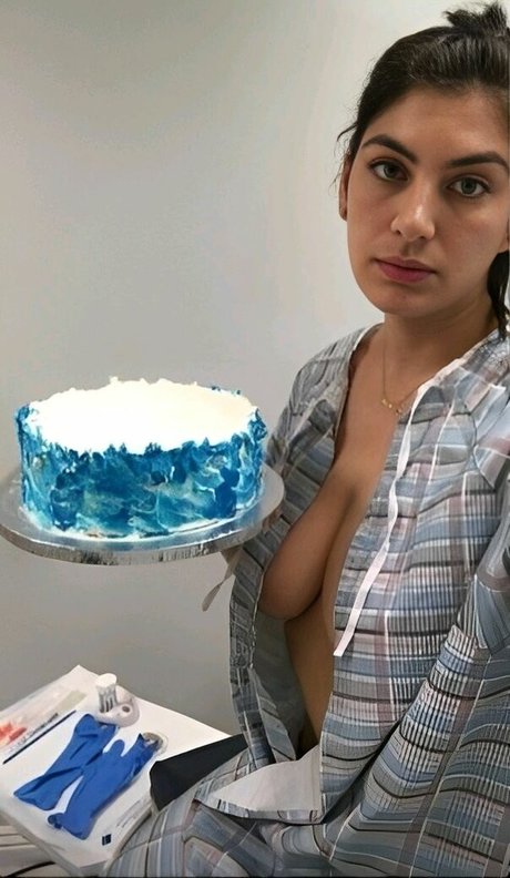 Ariana Basseri OnlyFans