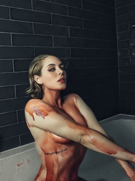 Kirsten Ria OnlyFans explizite Inhalte