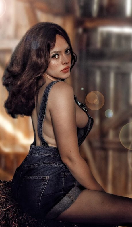 Kirsten Ria OnlyFans X