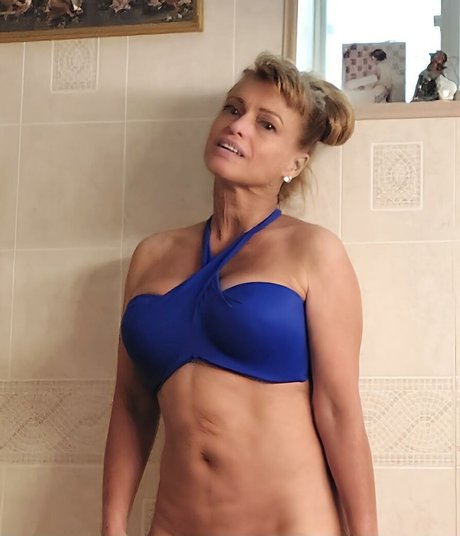 LanaRN OnlyFans Leaks