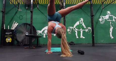 gothic-dreier onlyfans schön XXX Ungesehen