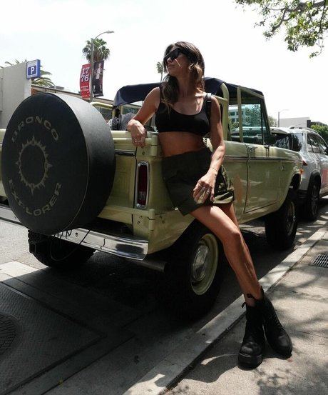 muschi lecken nur fans Kunstporno Beitrag