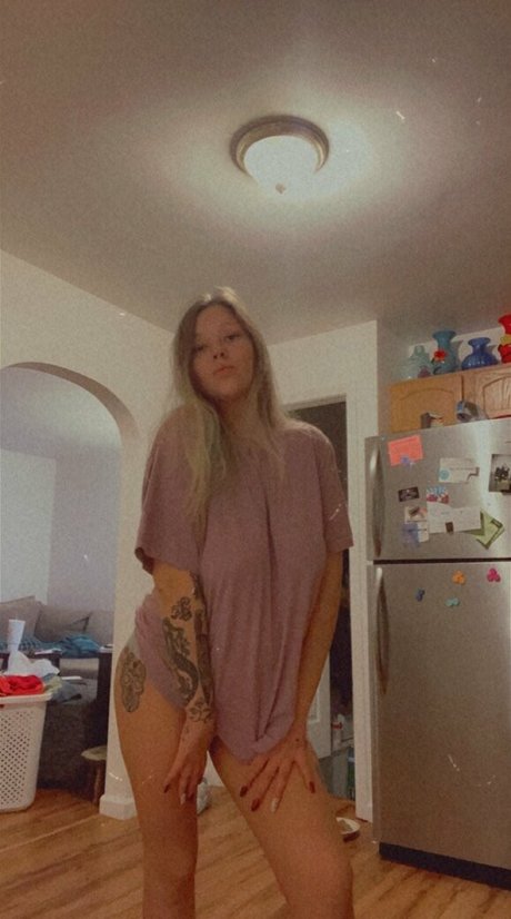 reallybre OnlyFans Model Bilder