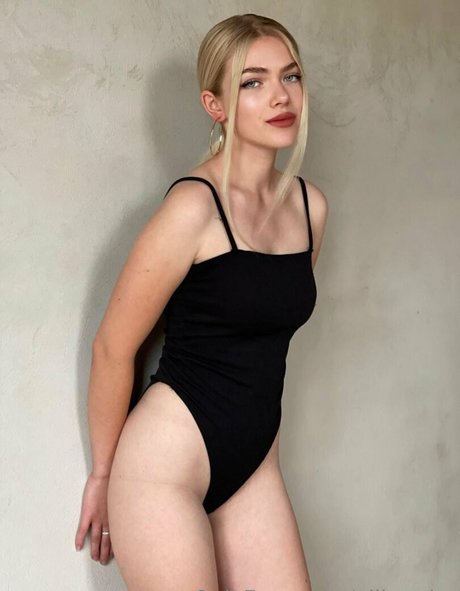 elliemiss Leaks von Nacktbildern auf OnlyFans