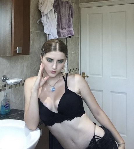 Badwolfemjay OnlyFans Nacktbilder geleakt