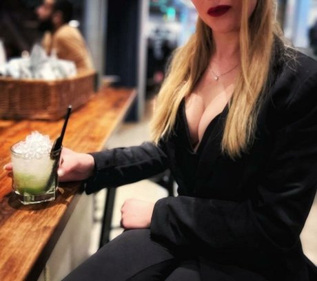 Sanjolina OnlyFans Inhalte