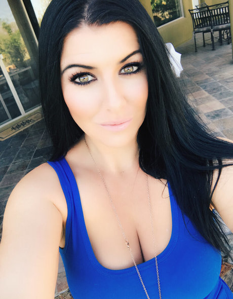 tarynthomas Nacktpornos auf OnlyFans