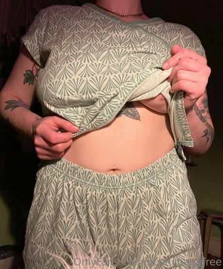 bushybabyfree OnlyFans Leaks