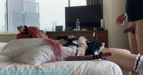 Sexsyndrome OnlyFans Striptease