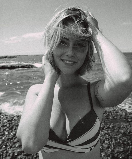 Shauna Dewit OnlyFans gratis