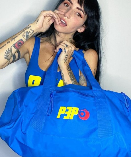 Lights Poxleitner OnlyFans Brüste Bild