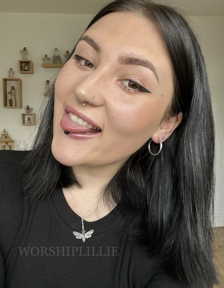 worshiplillie OnlyFans-Seite