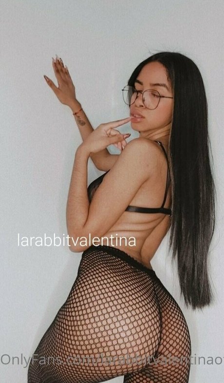 larabbitvalentinaof OnlyFans-Archiv