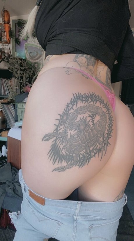 Heavymetalvixen Nacktpornos auf OnlyFans