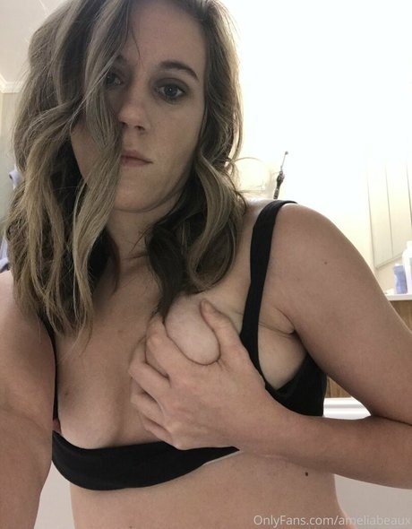 ameliabeaux OnlyFans nackt