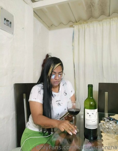 kanelamorena Sex auf OnlyFans