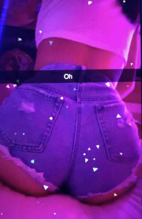 itselessa Nacktbilder OnlyFans geleakt