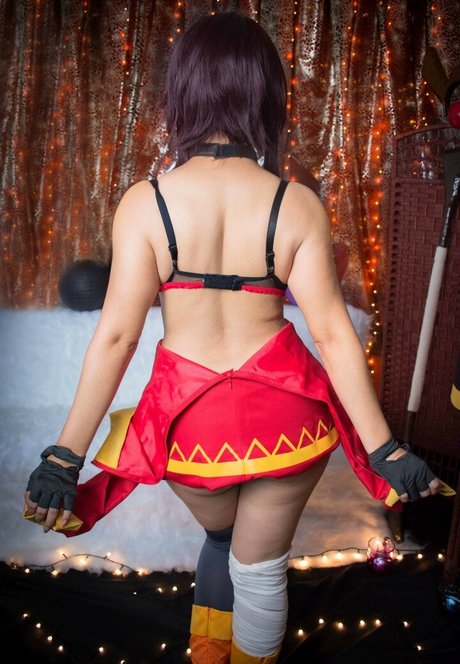 Hitomi Locks OnlyFans-Creator