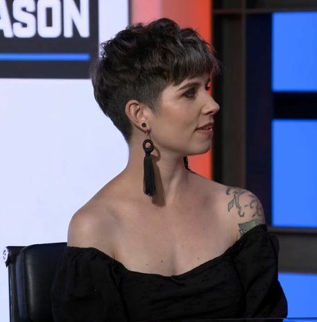 Soe Gschwind OnlyFans-Rezensionen