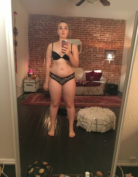 Chloe Fineman Leaked OnlyFans Content