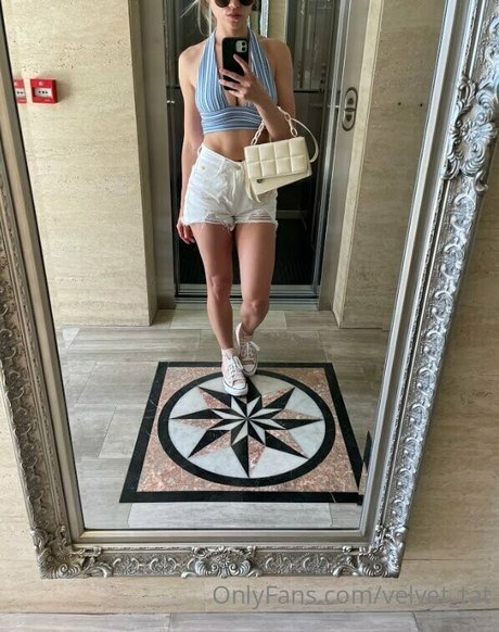 velvet tat NurlyFans-Pornoleaks