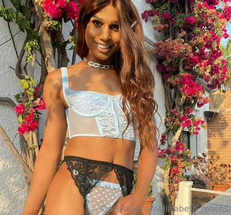 elizabeth moon1 OnlyFans Nackt Leak
