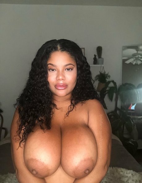 thebigtitwitch OnlyFans Nacktfotos
