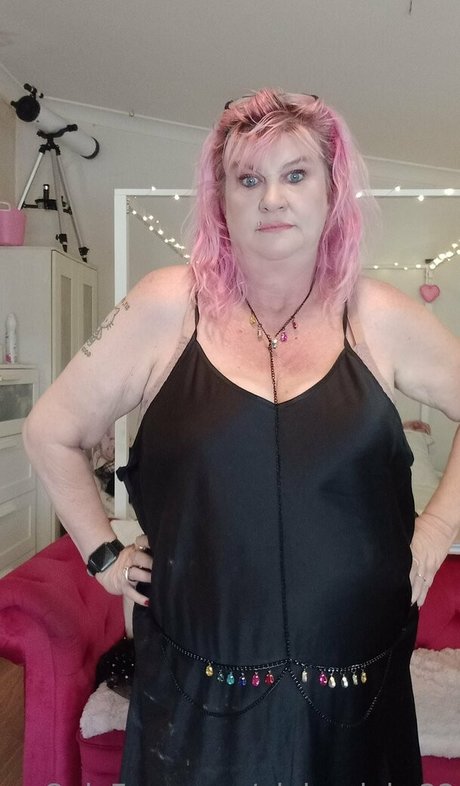 große schamlippen onlyfans Aktbilder Bild