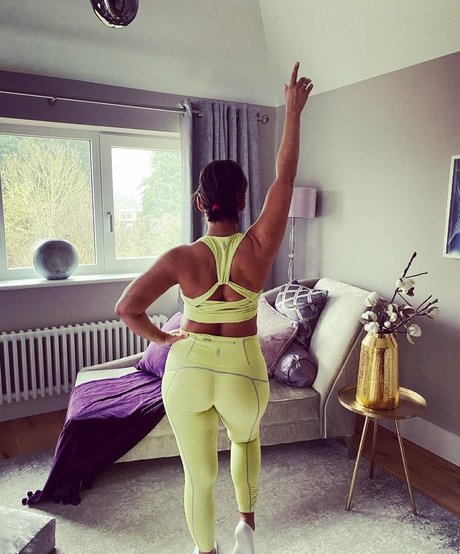 Saira Khan OnlyFans Star