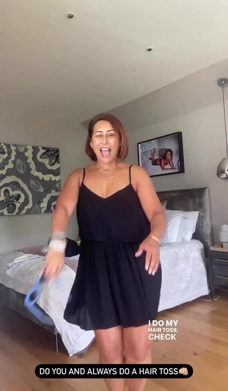 Saira Khan Nackt auf OnlyFans Leak
