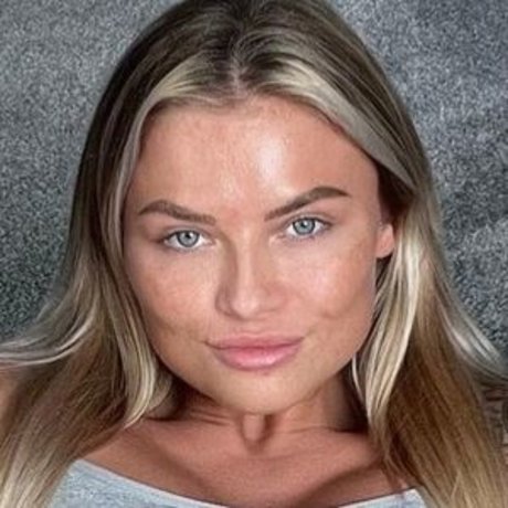 Bella Cox Nacktbilder von OnlyFans