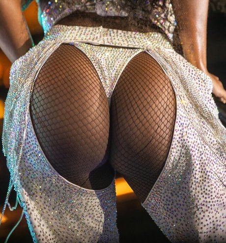 Izza Cantora Nacktbilder geleakt OnlyFans Aufgedeckt