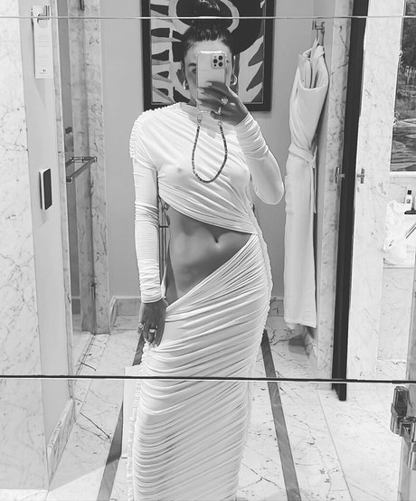 Isis Valverde OnlyFans nackte Brüste