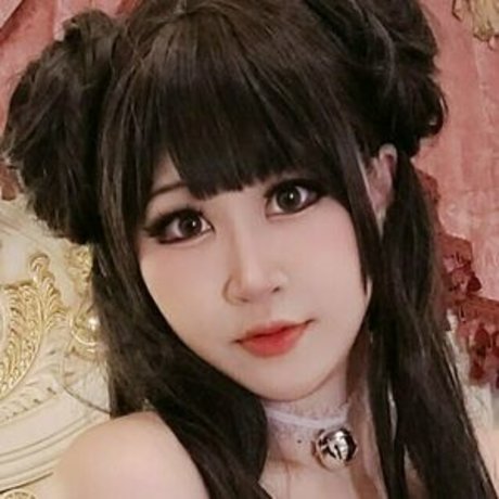 Jennybelly OnlyFans Sextape