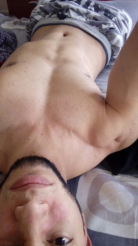 levii OnlyFans-Bilder