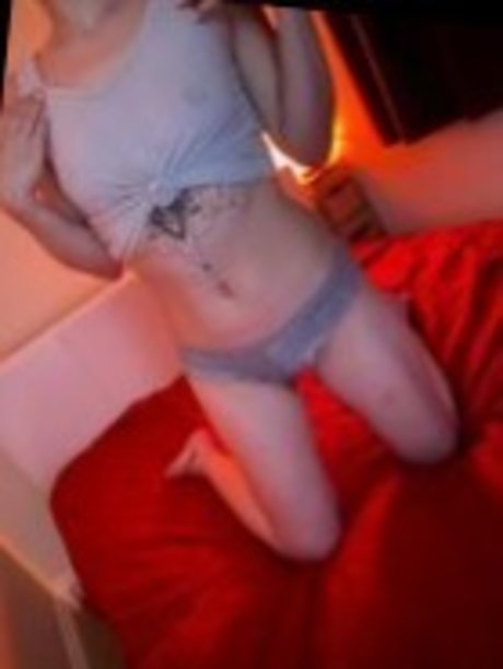 Fantasy girl OnlyFans Sextape