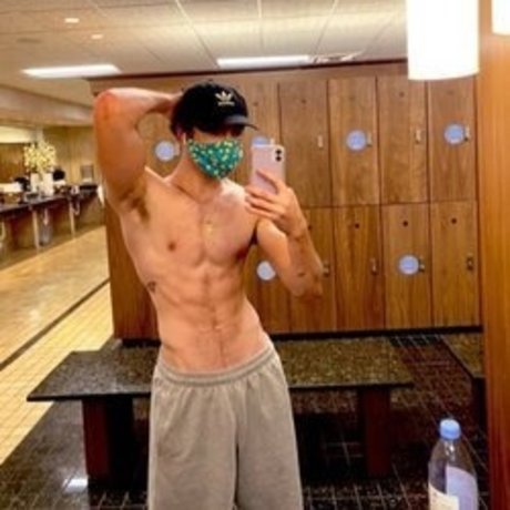 leo west_ Nacktbilder OnlyFans