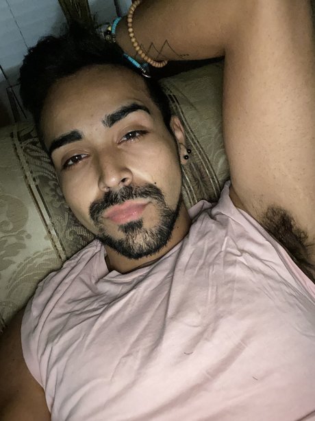 Lee Mendoza Strip OnlyFans