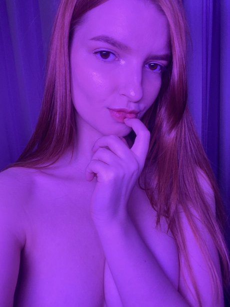 Lena Fox NurlyFans-Pornos