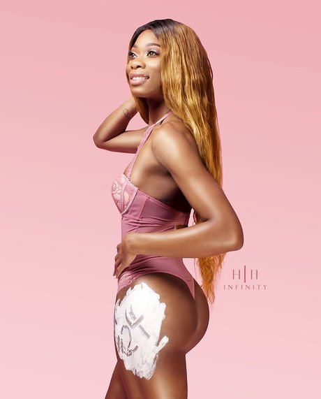 LeeshaDiamond OnlyFans geleakte Brüste