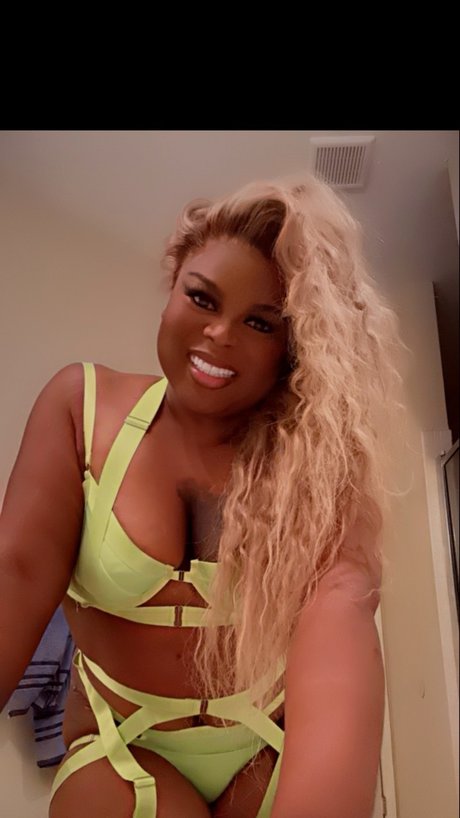 Layla Litt OnlyFans Nacktbilder